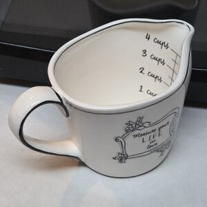 Katie Mandy 1Qt Ceramic Porcelain "Measure Your Life In Love" Measuring Cup